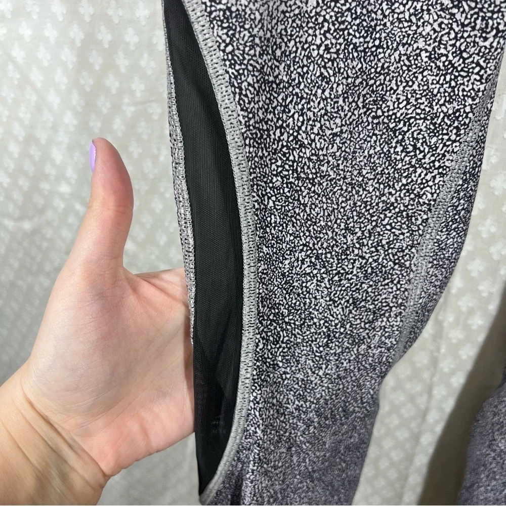 Lululemon Black‎ White Seaspray Invigorate Leggings